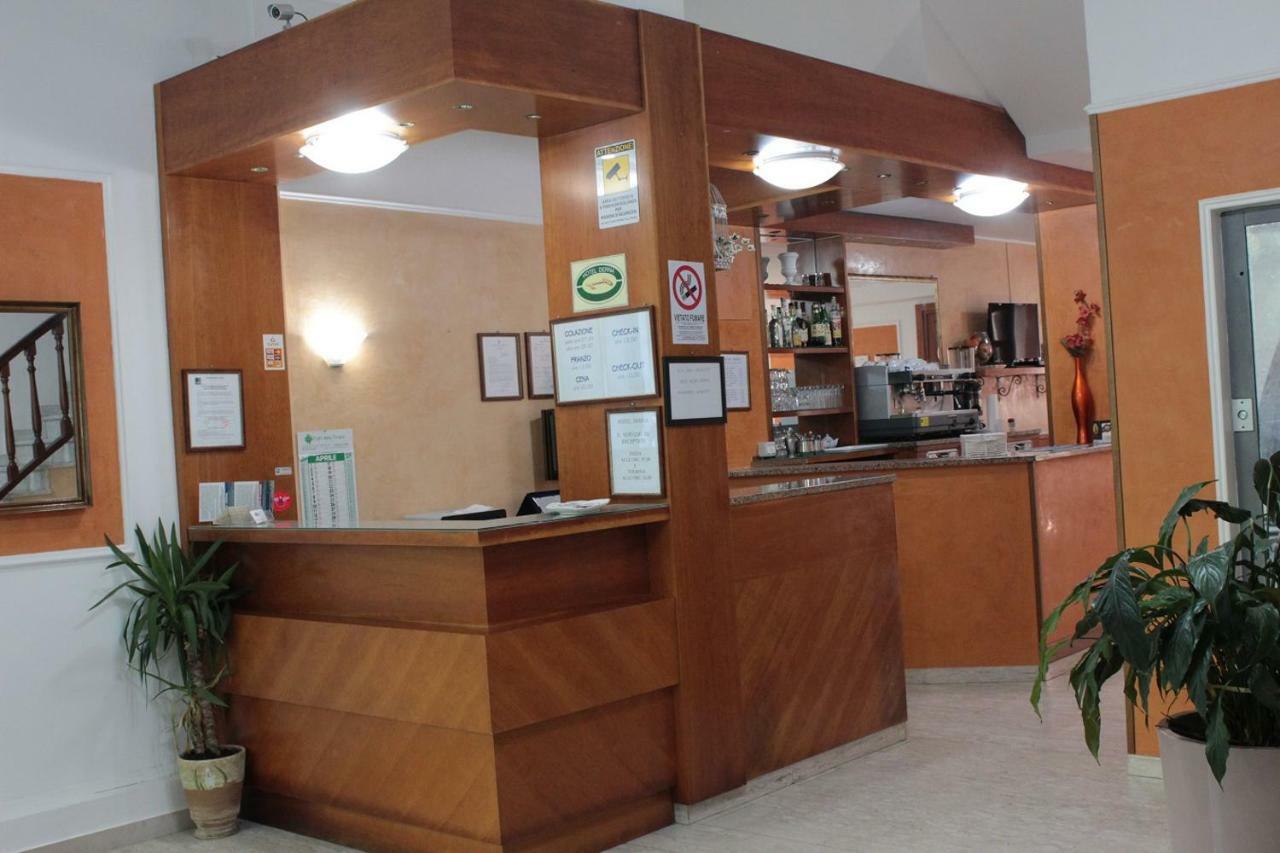 Hotel Derna 3*